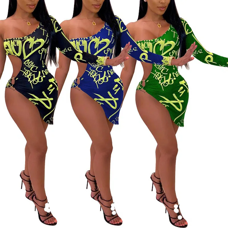 New Printed one shoulder long sleeve Mini beach cover ups dress sexy women hollow out Bikini swimsuit bathing suit cover up
New Printed one shoulder long sleeve Mini beach cover ups dress sexy women hollow out Bikini swimsuit bathing suit cover up