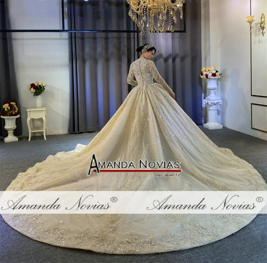 Abito da sposa di lusso con perle piene 2022 con strascico lungo -  AliExpress Weddings \u0026 Events