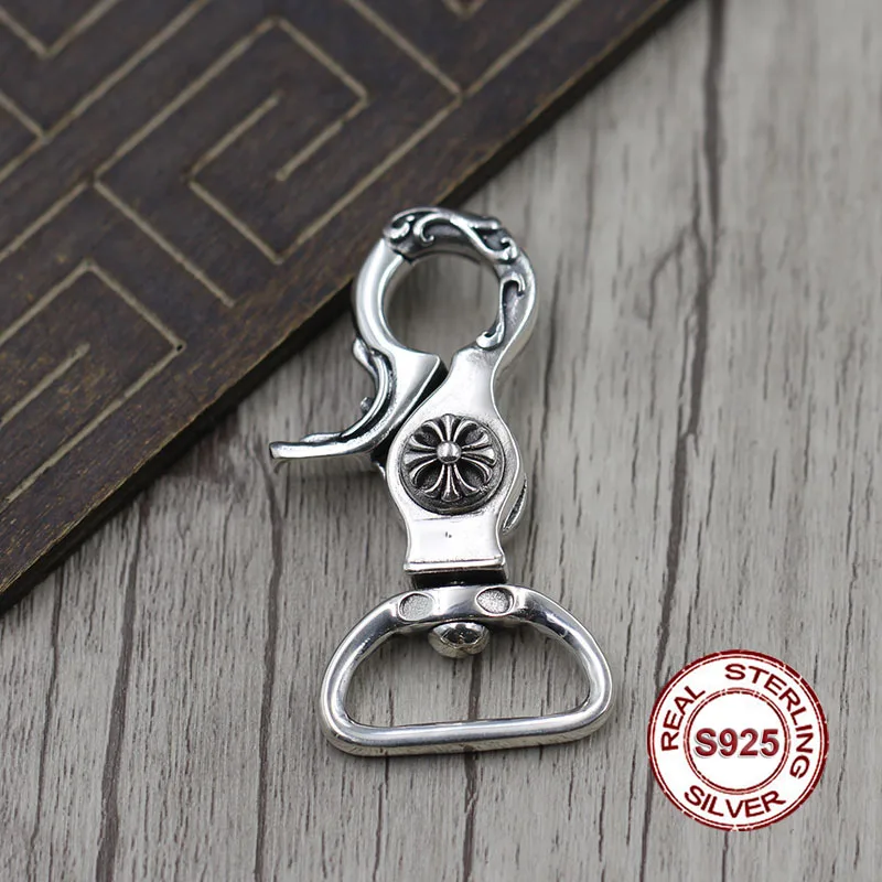 S925 sterling silver key ring Retro personality hip hop cross bag unique buckle Thai silver to create punk wind key holder
S925 sterling silver key ring Retro personality hip hop cross bag unique buckle Thai silver to create punk wind key holder