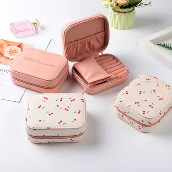Simple Printed PU Jewelry Display Box Creative Portable Earrings Ring Bracelet Necklace Storage Organizer Jewelry Container
Simple Printed PU Jewelry Display Box Creative Portable Earrings Ring Bracelet Necklace Storage Organizer Jewelry Container