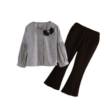 Striped Bow Girls Fashion Clothing Sets For Children 2020 T-shirt +Flare Pants 2Pcs Girls Outing clothing Suits
Striped Bow Girls Fashion Clothing Sets For Children 2020 T-shirt +Flare Pants 2Pcs Girls Outing clothing Suits