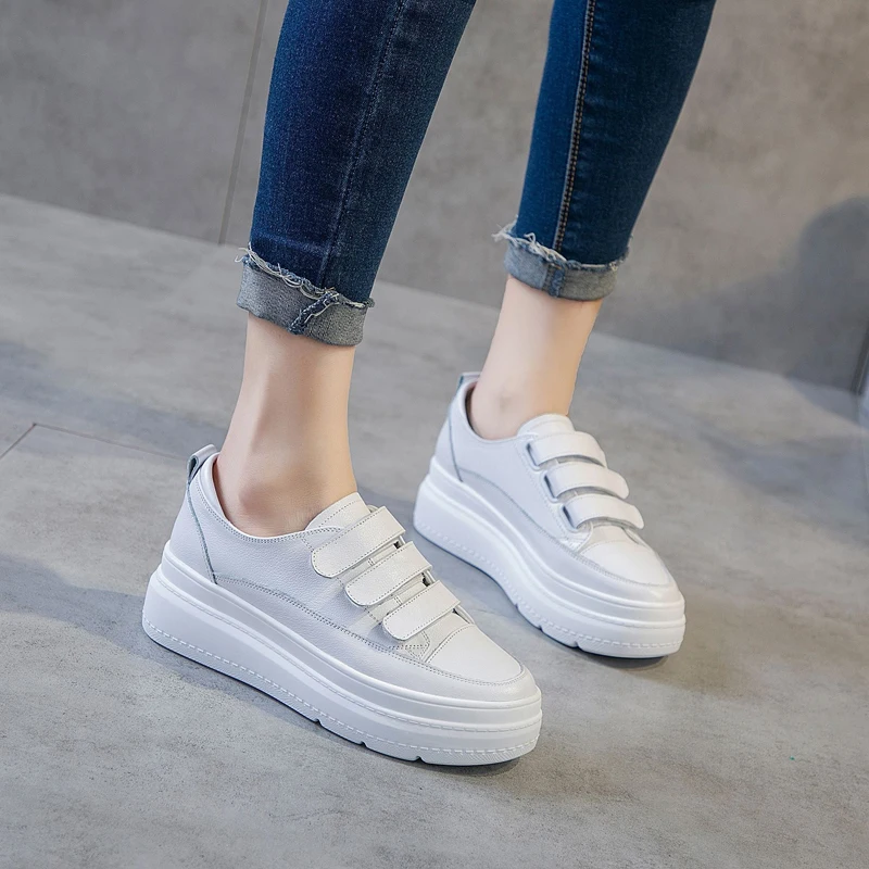 2020 fashion platform sneakers woman shoes white high quality Cowhide genuine leather flat designer chunky vulcanized shoes
2020 fashion platform sneakers woman shoes white high quality Cowhide genuine leather flat designer chunky vulcanized shoes
