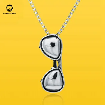 Net red hot Europe and America hiphop glasses pendant personality hip hop Creative sunglasses titanium steel necklace 478 
Net red hot Europe and America hiphop glasses pendant personality hip hop Creative sunglasses titanium steel necklace 478
