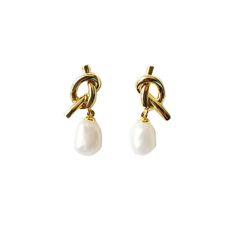Brass With 18 K Gold Knotted Natural Pearl Drop Earrings Punk Party Gown Runway T show Gothic Rare Korean Japan INS Boho Top
Brass With 18 K Gold Knotted Natural Pearl Drop Earrings Punk Party Gown Runway T show Gothic Rare Korean Japan INS Boho Top