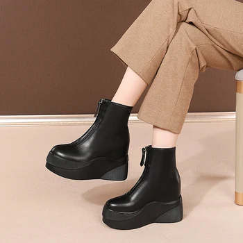 Fashion New Arrive Cow Leather Women Boots Comfortable Platform High Heel Black with Fur Winter Ankle Boots Black White
Fashion New Arrive Cow Leather Women Boots Comfortable Platform High Heel Black with Fur Winter Ankle Boots Black White