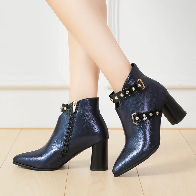 2019 Winter Sharp High With Short Boots Woman Rivet With Increase Down Boots Short
2019 Winter Sharp High With Short Boots Woman Rivet With Increase Down Boots Short