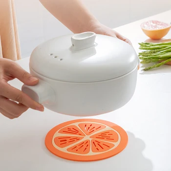 Coaster Heat-resistant Heat Insulation Pad Household Coaster Bowl Pad Kitchen Soft Plastic Anti-scalding Placemat Table Cup Mat 
Coaster Heat-resistant Heat Insulation Pad Household Coaster Bowl Pad Kitchen Soft Plastic Anti-scalding Placemat Table Cup Mat