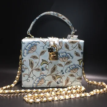 2020 New Handbags purses women Bag Wallet Fashion Casual Shoulder Bag Messenger Bag Ladies Handbag 
2020 New Handbags purses women Bag Wallet Fashion Casual Shoulder Bag Messenger Bag Ladies Handbag