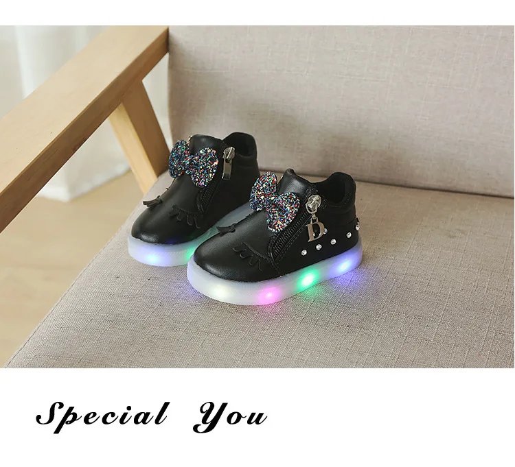 Size 21-30 Children's Glowing Sneakers Children Princess Girls LED Shoes Cute Baby Sneakers and Light Shoes Glowing