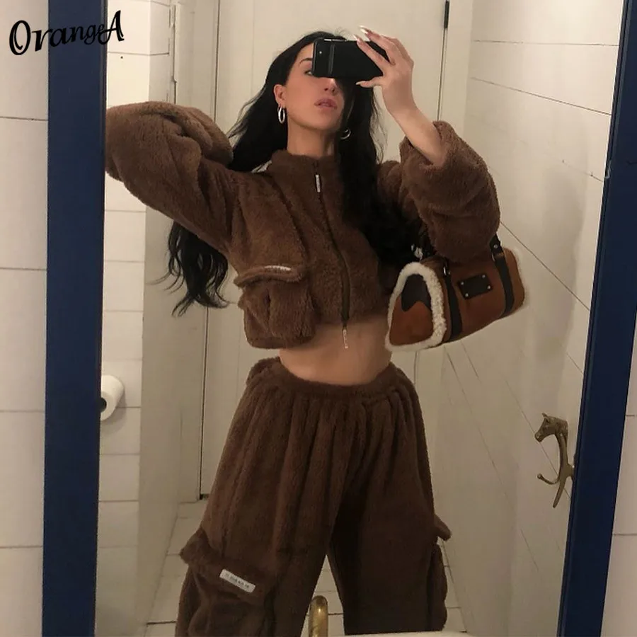 OrangeA Women Fleece Winter Two Piece Set Zipper Crop Top Pocket Asymmetry Straight Y2K Pants Matching Soft Casual Streetwear
OrangeA Women Fleece Winter Two Piece Set Zipper Crop Top Pocket Asymmetry Straight Y2K Pants Matching Soft Casual Streetwear