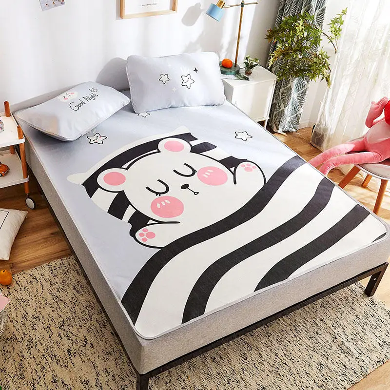 Summer Ice Cool Bed Mat Soft Bed Sheet Mattress 3-piece Bedding Anti Slip Breathable Pad Mat Protective for Comfortable Sleep
Summer Ice Cool Bed Mat Soft Bed Sheet Mattress 3-piece Bedding Anti Slip Breathable Pad Mat Protective for Comfortable Sleep