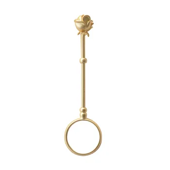 Rose Handmade Cigarette Blunt Holder Ring Portable Metal Smoke Stand Man Woman Finger Cilp Hand Clamp Smoking Accessories
Rose Handmade Cigarette Blunt Holder Ring Portable Metal Smoke Stand Man Woman Finger Cilp Hand Clamp Smoking Accessories