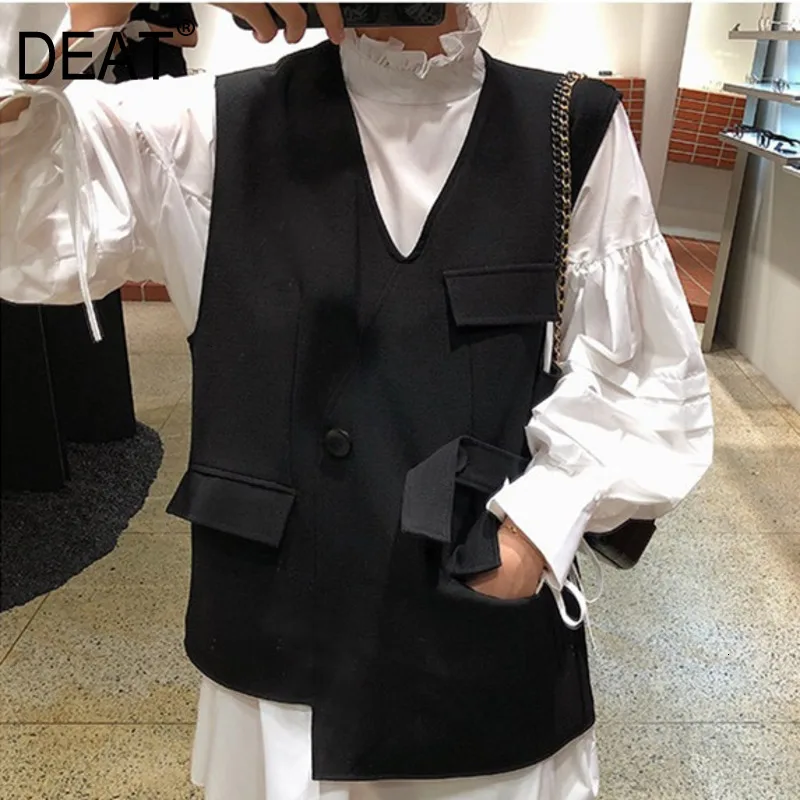 DEAT Leisure Temperament V Neck Sleeveless Short Irregular Women Loose Black Vest Coat 2019 Autumn New Female Clothes TD423
DEAT Leisure Temperament V Neck Sleeveless Short Irregular Women Loose Black Vest Coat 2019 Autumn New Female Clothes TD423