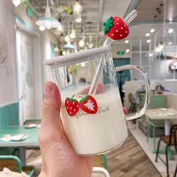 450ML Korean Cute Strawberry Glass Mug Ladies Straw Mug with Handle and Lid Cartoon Single Layer Milk Juice Cup Art Student Cup
450ML Korean Cute Strawberry Glass Mug Ladies Straw Mug with Handle and Lid Cartoon Single Layer Milk Juice Cup Art Student Cup