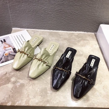 2020 Women Mules Shoes Ulzzang Fashion Woman Slippers Square Toe Metal Decoration Ladies Outside Slides Black Flip Flops
2020 Women Mules Shoes Ulzzang Fashion Woman Slippers Square Toe Metal Decoration Ladies Outside Slides Black Flip Flops