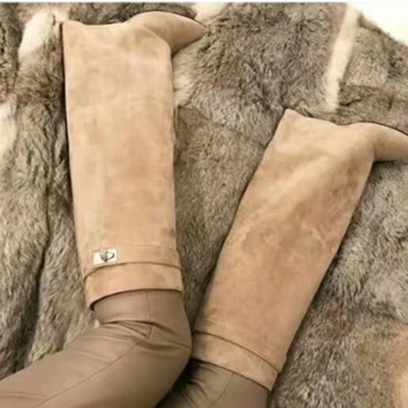 Luxury Designer Suede Womens Long Boots Silver Shark Lock Knee High Botas Pointed Toe Pumps Motorcycle Booties High-Heeled Shoes
Luxury Designer Suede Womens Long Boots Silver Shark Lock Knee High Botas Pointed Toe Pumps Motorcycle Booties High-Heeled Shoes