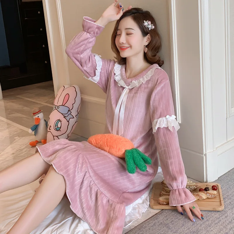 Korean-style Princess Nightgown Women's Cute Sweet Flannel Pajamas Women's Autumn & Winter Long Coral Velvet Thick Tracksuit
Korean-style Princess Nightgown Women's Cute Sweet Flannel Pajamas Women's Autumn & Winter Long Coral Velvet Thick Tracksuit