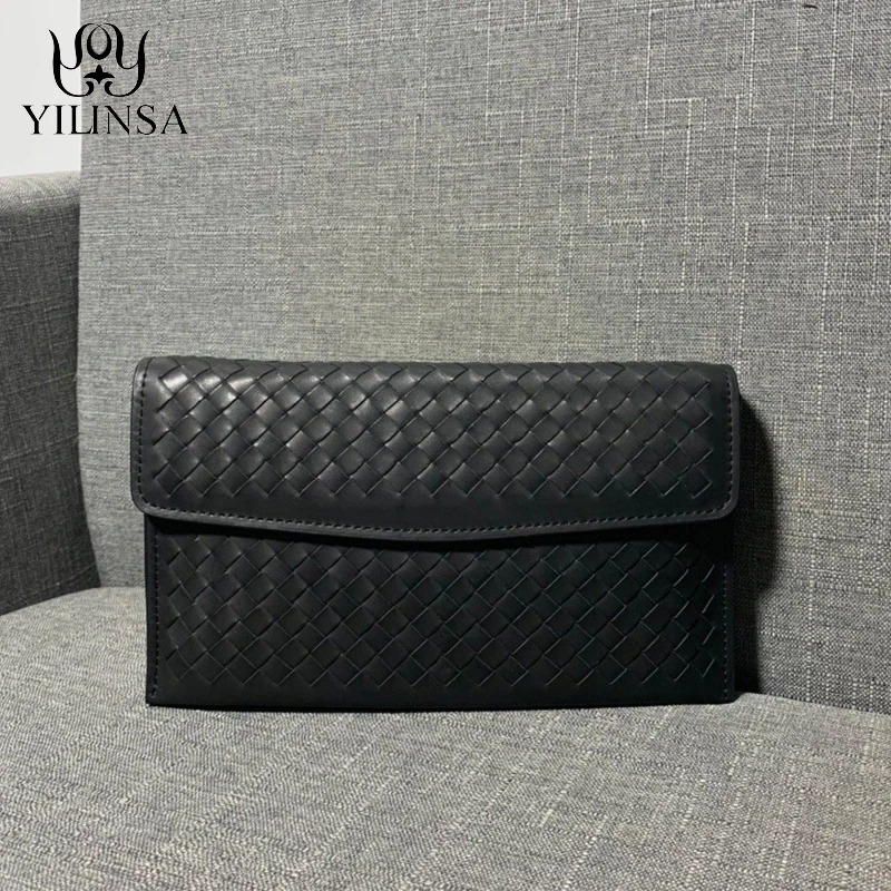 YILINSA Men Cowhide Genuine Leather Clutch 2020 Casual Hasp Woven Large Capacity Designer Bags Male Luxury Cowskin Handbag Purse
YILINSA Men Cowhide Genuine Leather Clutch 2020 Casual Hasp Woven Large Capacity Designer Bags Male Luxury Cowskin Handbag Purse