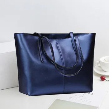 High-end leather ladies bags, large bags, new large-capacity handbags, soft leather cowhide shoulder tote bags, female bags 
High-end leather ladies bags, large bags, new large-capacity handbags, soft leather cowhide shoulder tote bags, female bags