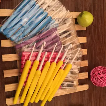 Free Shipping Rubber plastic crochet hooks 8pcs a set, size 2.5-6.0mm crafts crochet for DIY knitting/needlework 
Free Shipping Rubber plastic crochet hooks 8pcs a set, size 2.5-6.0mm crafts crochet for DIY knitting/needlework