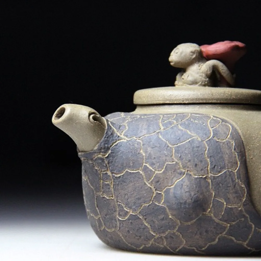 Lucidum for Spring Pot Authentic Teapot Famous Handmade Mine Mud 310ML Chinese Gongfu Tea Kettle Tea Pot
Lucidum for Spring Pot Authentic Teapot Famous Handmade Mine Mud 310ML Chinese Gongfu Tea Kettle Tea Pot