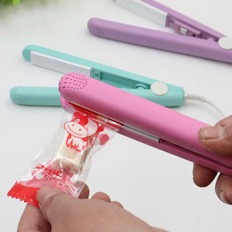 Creative Practical Household Multifuncational Food Vacuum Sealer Bag Clip Handheld Mini Portable Electric Heat Sealing Machine
Creative Practical Household Multifuncational Food Vacuum Sealer Bag Clip Handheld Mini Portable Electric Heat Sealing Machine