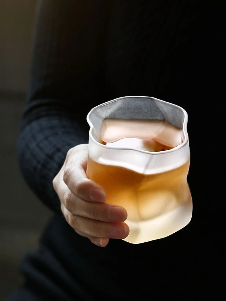 Japanese Irregular Shape Whiskey Glasses Ice Pattern Fold Paper Crystal Whisky Beer Wine Glass Drinkware Wine Glass Set
Japanese Irregular Shape Whiskey Glasses Ice Pattern Fold Paper Crystal Whisky Beer Wine Glass Drinkware Wine Glass Set