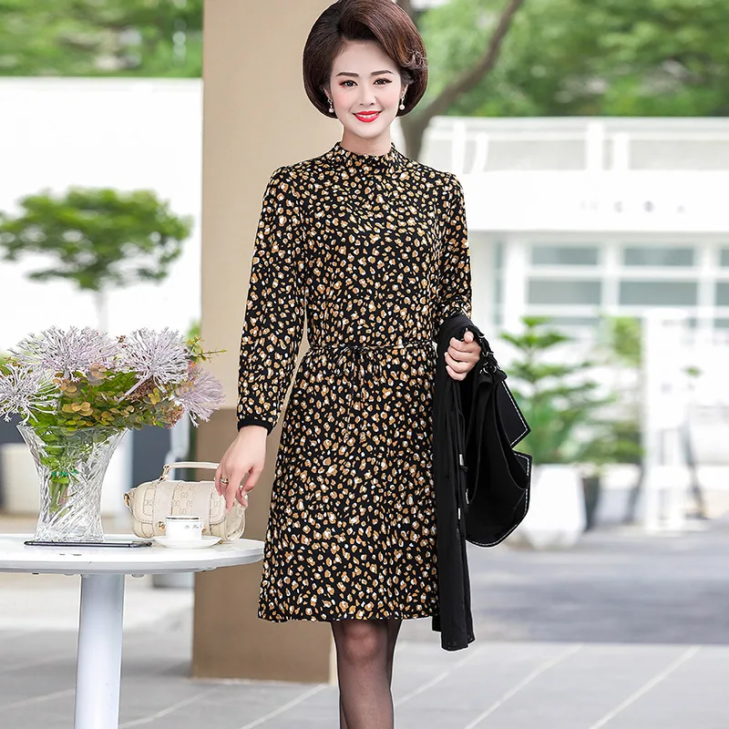 2019 Autumn New Style Middle-aged WOMEN'S Dress Mid-length Dress Waistcoat Two-Piece Set 40-50-Year-Old Mom Skirt
2019 Autumn New Style Middle-aged WOMEN'S Dress Mid-length Dress Waistcoat Two-Piece Set 40-50-Year-Old Mom Skirt