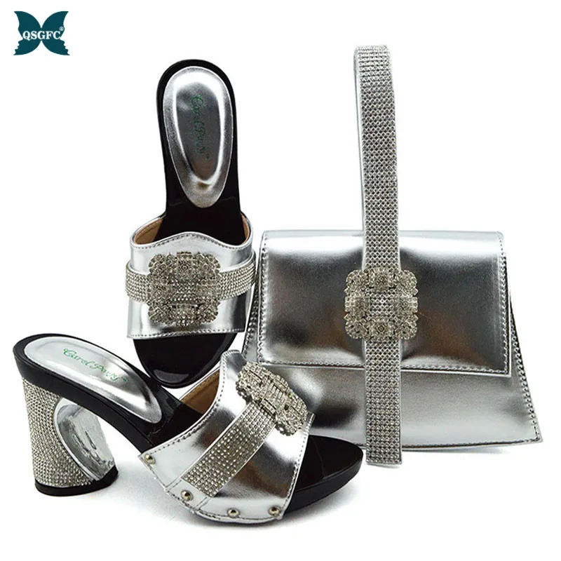 Latest Fashion design Italian Ladies Shoes with matching Bags Set Decorated with Rhinestone Women Shoe and Bag in Silver Color
Latest Fashion design Italian Ladies Shoes with matching Bags Set Decorated with Rhinestone Women Shoe and Bag in Silver Color