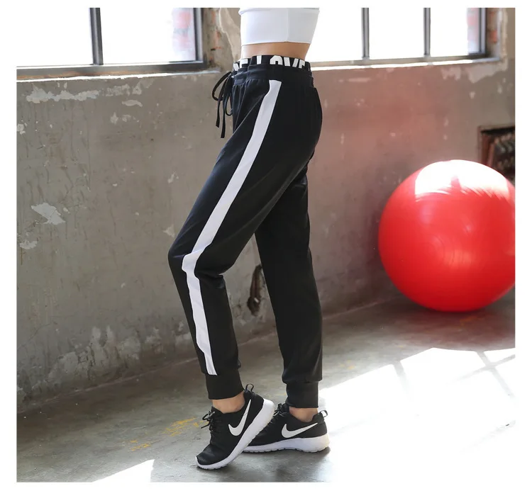 Yoga Clothes Summer Running Fitness Pants Women's Fitness Suit New Style Quick-Dry Breathable Athletic Pants Women's Yoga Pants 
Yoga Clothes Summer Running Fitness Pants Women's Fitness Suit New Style Quick-Dry Breathable Athletic Pants Women's Yoga Pants