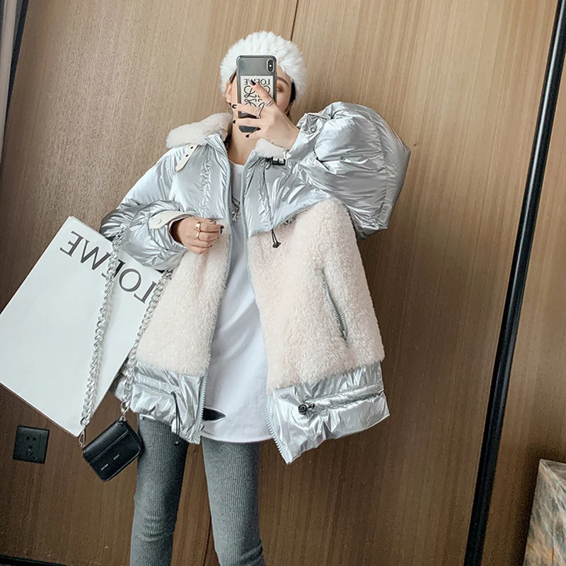 2023 Winter Plus Siz Coat Woman Long Fashion Faux Lambwool Down Cotton Parka Female Warm Loose Glossy Patent Leather Down Jacket
2023 Winter Plus Siz Coat Woman Long Fashion Faux Lambwool Down Cotton Parka Female Warm Loose Glossy Patent Leather Down Jacket