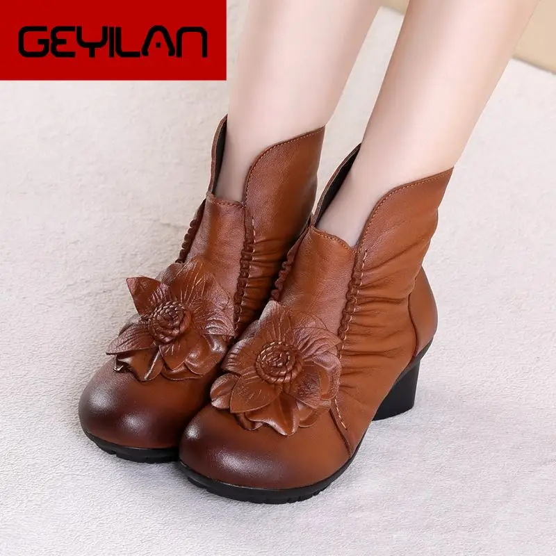 2020 New Spring Autumn Original Handmade Flowers Fashion Boots Retro First Layer Cowhide Leather Boots Women Shoes Ankle Boots
2020 New Spring Autumn Original Handmade Flowers Fashion Boots Retro First Layer Cowhide Leather Boots Women Shoes Ankle Boots