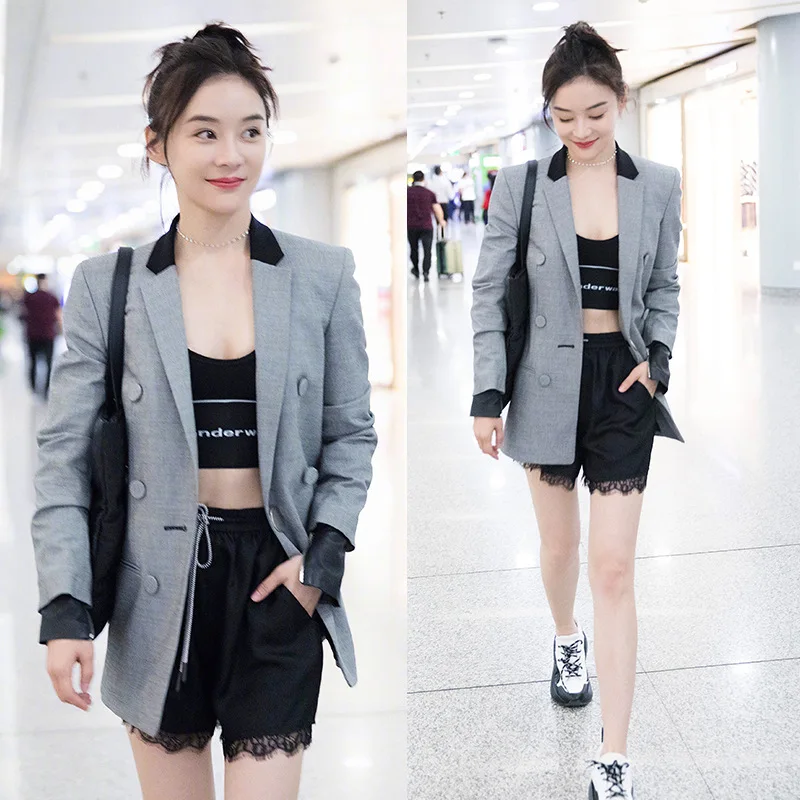 2019 Winter New Grey Splicing Bag Buckle Refute Collar Gold Buckle with The Same Body Leisure Suit Women Jackets and Coats
2019 Winter New Grey Splicing Bag Buckle Refute Collar Gold Buckle with The Same Body Leisure Suit Women Jackets and Coats