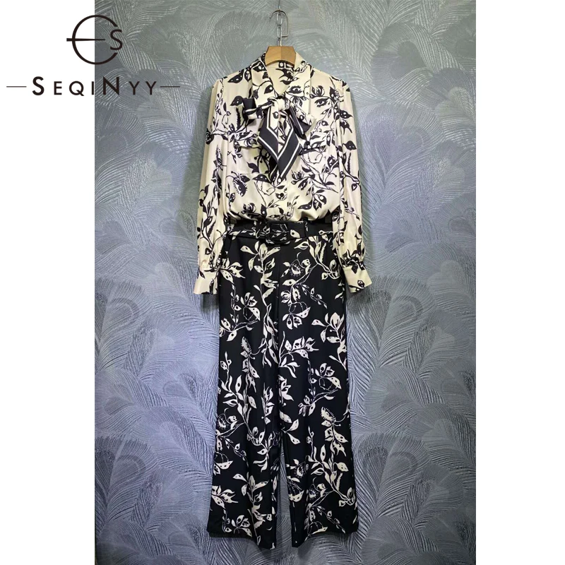 SEQINYY Vintage Flower Set Print 2020 Spring Autumn New Fashion Design Women Runway Elegant Bow Beige Shirt + Loose Black Pants
SEQINYY Vintage Flower Set Print 2020 Spring Autumn New Fashion Design Women Runway Elegant Bow Beige Shirt + Loose Black Pants