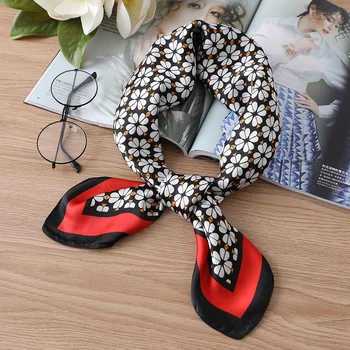 2020 New Summer Silk Square Scarf Fashion Lady Hair Neck Scarfs Female Bandana Shawl and Wraps Headkerchief Print Cravat
2020 New Summer Silk Square Scarf Fashion Lady Hair Neck Scarfs Female Bandana Shawl and Wraps Headkerchief Print Cravat