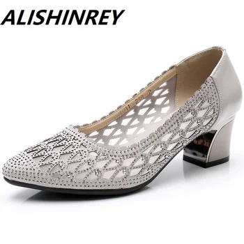 ALISHINREY 2020 Summer Genuine Leather Fashion High Heels Hollow Pumps Woman Shoes Genuine Leather Ladies Shoes zapatos mujerr
ALISHINREY 2020 Summer Genuine Leather Fashion High Heels Hollow Pumps Woman Shoes Genuine Leather Ladies Shoes zapatos mujerr