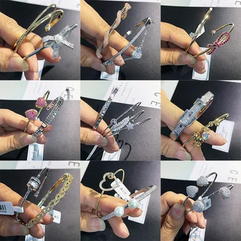 30 Pcs/lot fashion women cool design crystal style bangle wholesale luxury crystal women wedding bangle lot 200801-01 
30 Pcs/lot fashion women cool design crystal style bangle wholesale luxury crystal women wedding bangle lot 200801-01