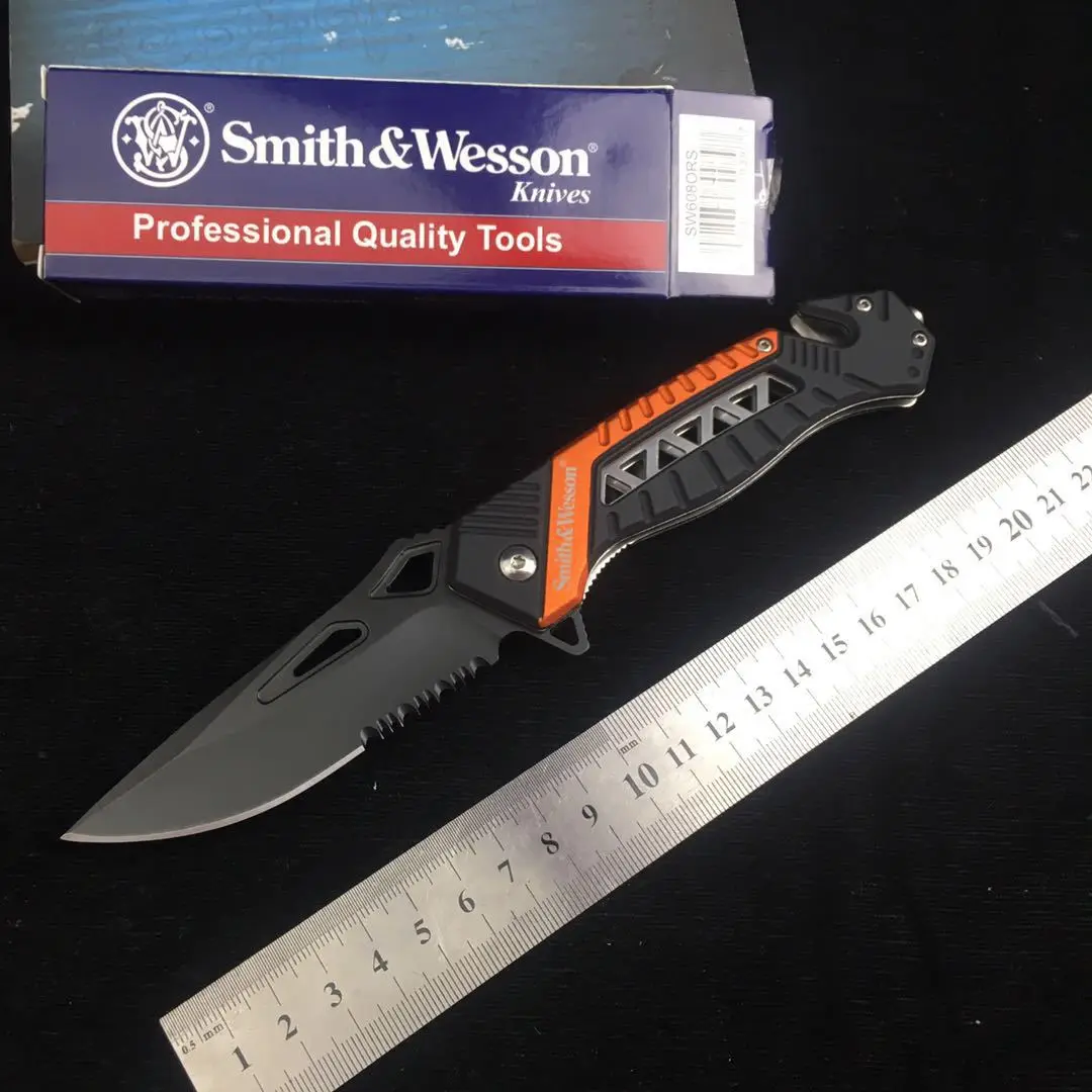 Smith & Wesson Outdoor folding knife with self-defense wilderness survival saber wild small folding knife outdoor fruit cutter
Smith & Wesson Outdoor folding knife with self-defense wilderness survival saber wild small folding knife outdoor fruit cutter