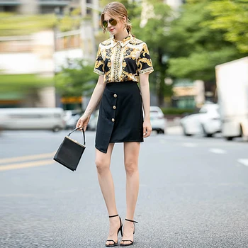 2020 New Fashion High-Quality Pearl Imitation Button Vintage Print Chiffon Shirt Tops Black Half Skirt Party Casual Women'S Sets
2020 New Fashion High-Quality Pearl Imitation Button Vintage Print Chiffon Shirt Tops Black Half Skirt Party Casual Women'S Sets