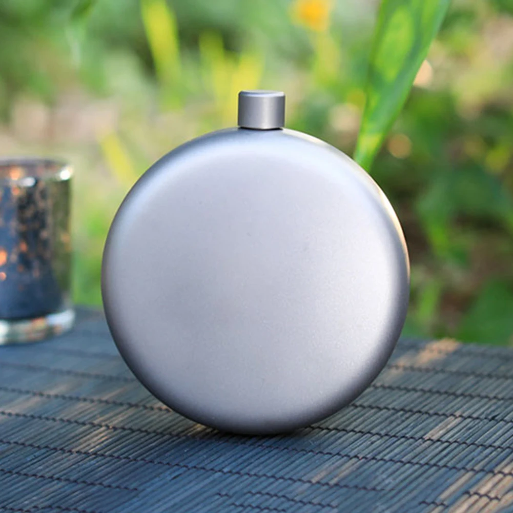 Pure Titanium Wine Pot 150ML Steel Small Hip Flask Luxury Portable Mini Ultrashort Titanium Wine Set Contains Wine Leakage
Pure Titanium Wine Pot 150ML Steel Small Hip Flask Luxury Portable Mini Ultrashort Titanium Wine Set Contains Wine Leakage