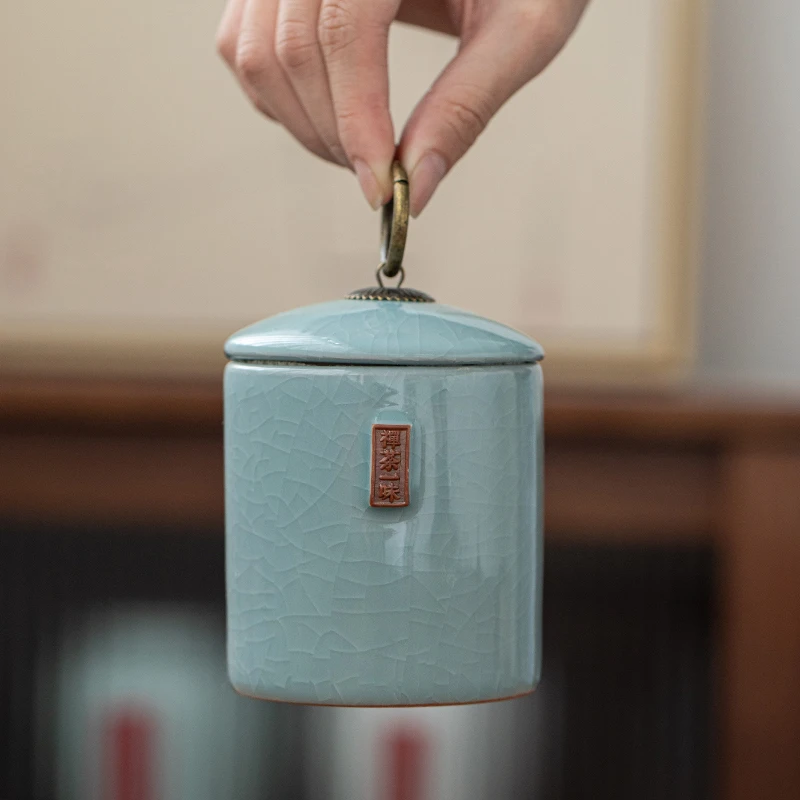 Geyao tea jar large ceramic sealed jar small portable mini storage jar household tea set tea box tea bin
Geyao tea jar large ceramic sealed jar small portable mini storage jar household tea set tea box tea bin