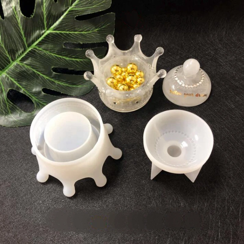 1PCS Crystal Epoxy Crown Storage Box Mould DIY Manufacture of moulds for swing table storage boxes
1PCS Crystal Epoxy Crown Storage Box Mould DIY Manufacture of moulds for swing table storage boxes