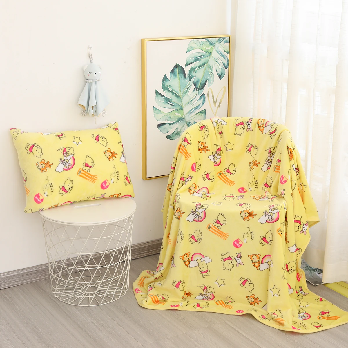 Pooh Bear Flannel Blanket Cartoon Image Printing Nap Quilt Soft Baby Pad Sofa Mat Air Conditioner Quilt bedroom decoration
Pooh Bear Flannel Blanket Cartoon Image Printing Nap Quilt Soft Baby Pad Sofa Mat Air Conditioner Quilt bedroom decoration