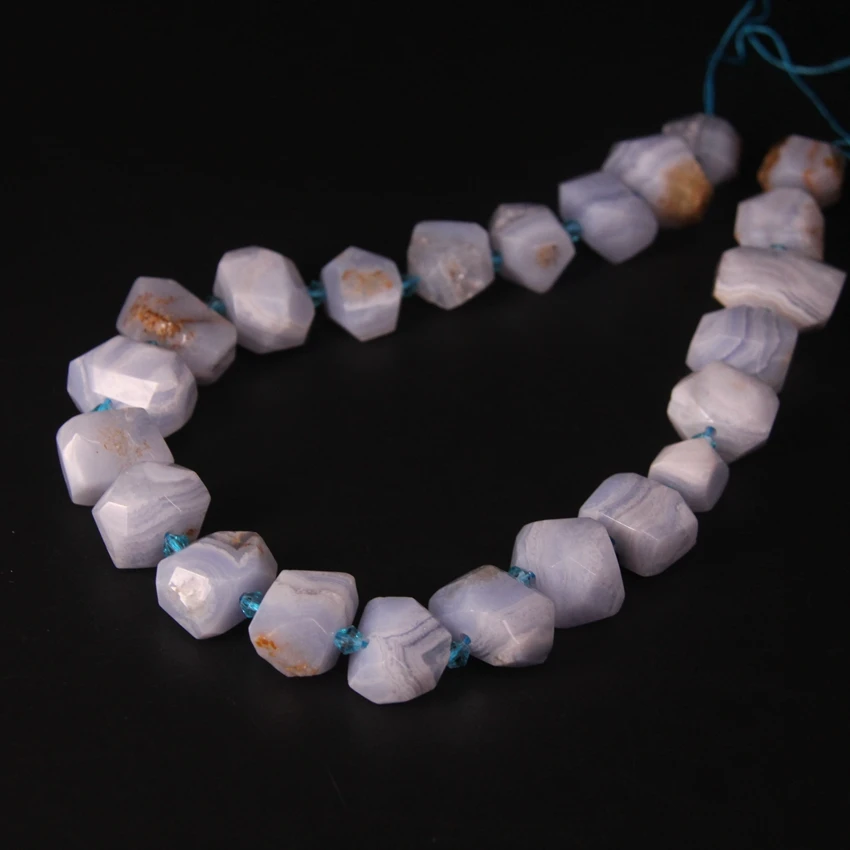 23pcs/strand,Natural Blue Lace Agates Faceted Nugget Beads,Cut Rough Blue Chalcedony Stone DIY Pendant Necklace Bracelet Making
23pcs/strand,Natural Blue Lace Agates Faceted Nugget Beads,Cut Rough Blue Chalcedony Stone DIY Pendant Necklace Bracelet Making
