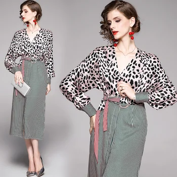 2019 Autumn Vintage Dresses Office Lady Leopard Loose Sashes Green Color Dresses Mid-Calf Batwing Sleeve V-Neck Party Club Dress
2019 Autumn Vintage Dresses Office Lady Leopard Loose Sashes Green Color Dresses Mid-Calf Batwing Sleeve V-Neck Party Club Dress