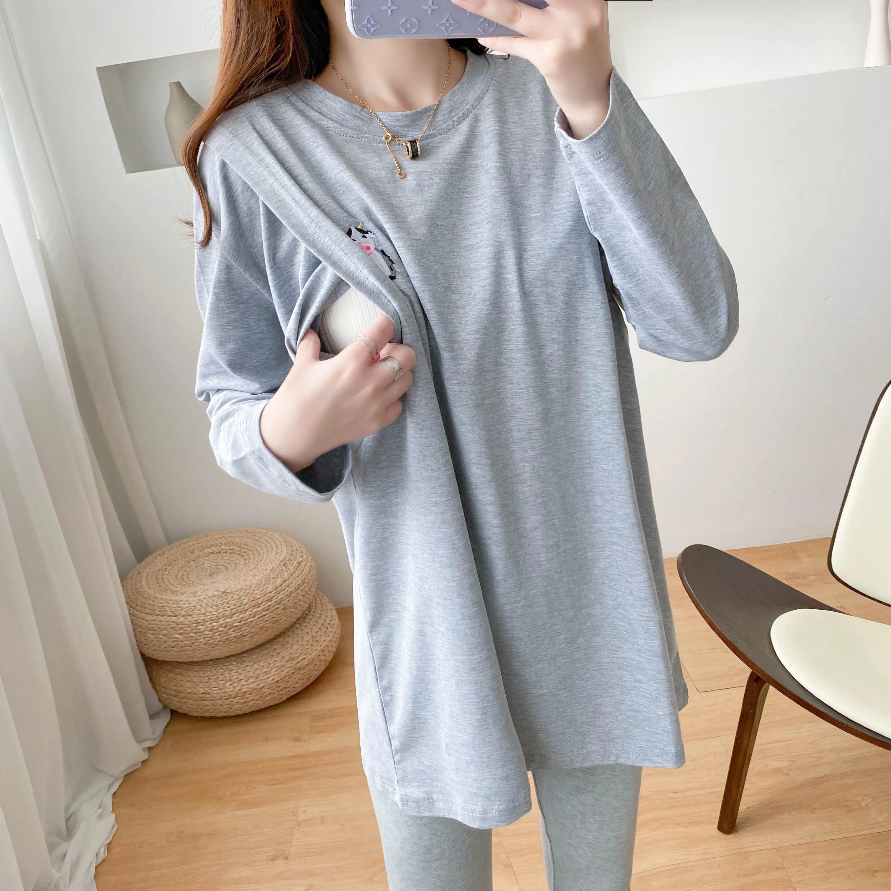 Cow Embroidery Gray Long Sleeve Feeding T-Shirt Early Autumn Clothes For Nursing Mothers Breastfeeding Clothes 8529
Cow Embroidery Gray Long Sleeve Feeding T-Shirt Early Autumn Clothes For Nursing Mothers Breastfeeding Clothes 8529