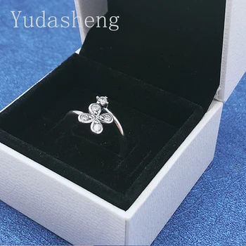 Four-Petal Flower Ring 197988CZ(With Logo Jewellery Box)Women's Fashion Gifts
Four-Petal Flower Ring 197988CZ(With Logo Jewellery Box)Women's Fashion Gifts