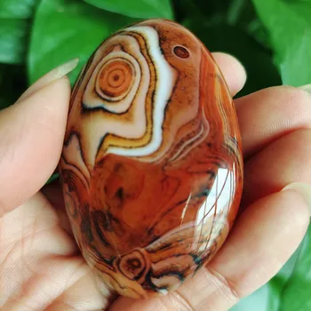 Natural stone Sardonyx agate palm stones playthings small stones and crystals healing crystals
Natural stone Sardonyx agate palm stones playthings small stones and crystals healing crystals