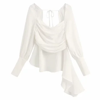 Spring 2020 New Retro court style top irregular design sense small lantern sleeve square collar long sleeve pleated shirt
Spring 2020 New Retro court style top irregular design sense small lantern sleeve square collar long sleeve pleated shirt