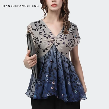 Fashion Plus Size Chiffon Floral Blouse Loose Short Sleeve Women Summer Tops Color Block Printed Elegant Pleated Casual Blouses
Fashion Plus Size Chiffon Floral Blouse Loose Short Sleeve Women Summer Tops Color Block Printed Elegant Pleated Casual Blouses